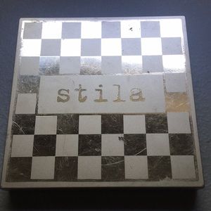 Stila Matte’N Metal Eye Shadow Palette